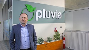 PLUVIA; ÇEVRECİ ÜRETİMLERİYLE SU TÜKETİMİNİ EN AZA İNDİRİYOR